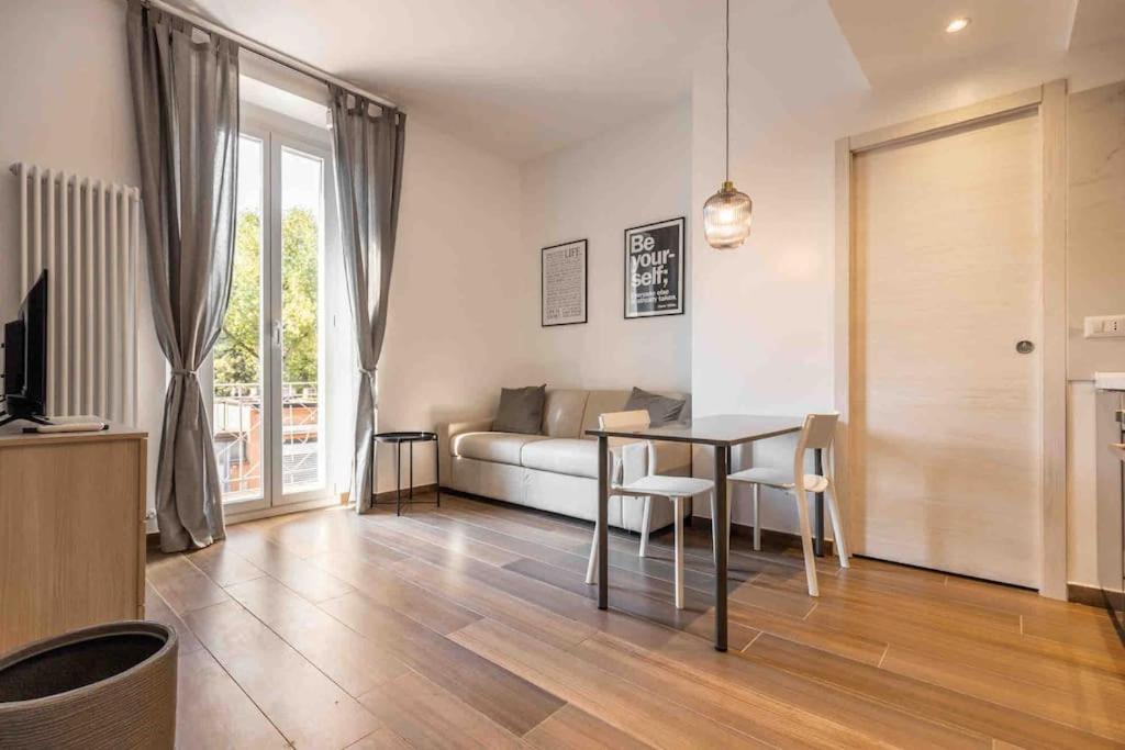 Bellaria House M5 San Siro Milano City Wi-Fi Super Veloce מראה חיצוני תמונה